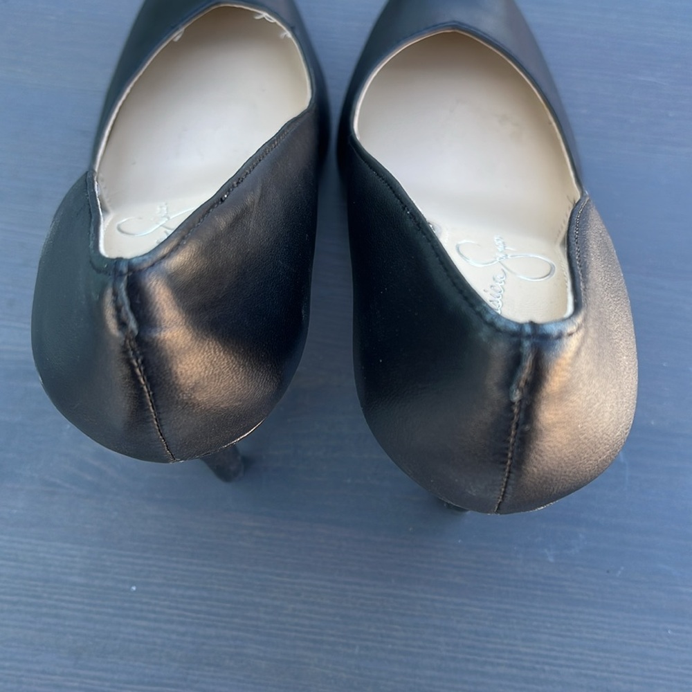 Jessica Simpson Stiletto Pumps - Picture 5 of 7